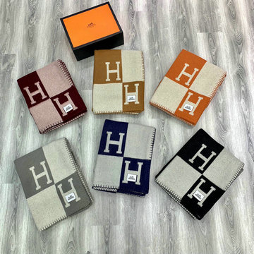 商品名称：エルメス HERMES AN-WJHE24040 2025年最新入荷 ロング マフラー カシミヤ 毛布 ブランケット ひざ掛け
