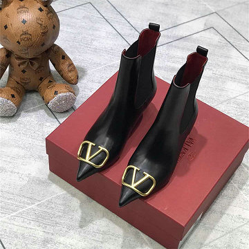 ヴァレンティノ Valentino v 2025年新作 アンクルブーツ ローヒール ショートブーツ ピンヒール レディースシューズ