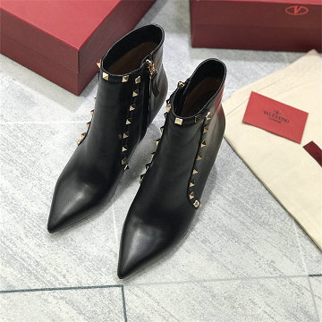 ヴァレンティノ Valentino 26-VTJ25029  2025年新作 アンクルブーツ ローヒール ショートブーツ ピンヒール レディースシューズ