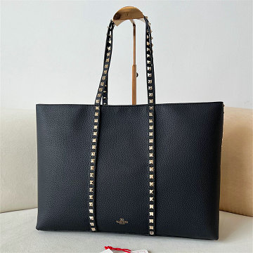 ヴァレンティノ Valentino 2025年新作 ガラヴァーニ ヴィヴァ ロックスタッズ トートバッグ ショルダーバッグ レディース