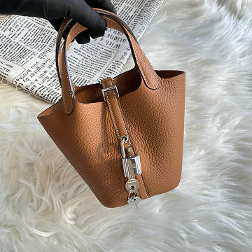 商品名称：エルメス HERMES 2025年新作 マイクロ ピコタン バケットバッグ トートバッグ ハンドバッグ ショッピングバッグ レディース TCレザー