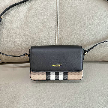 商品名称：バーバリー BURBERRY 99-BR028153BK 2025年新作 チェック クラッチバッグ ショルダーバッグ レディース