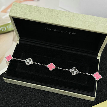 商品名称：ヴァン クリーフ アーペル Van Cleef Arpels 99-SZVA25001F 2025年最新入荷 ヴィンテージ アルハンブラ ブレスレット 5モチーフ