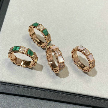 商品名称：ブルガリ BVLGARI 99-JZBV25006 2025年新作 セルペンティ ウェディング リング フルパヴェダイヤモンド 指輪 アクセサリー ジェリー