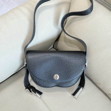 バーバリー BURBERRY GH-BR5791BK 2025年新作 chess スモール フラップバッグ ショルダーバッグ