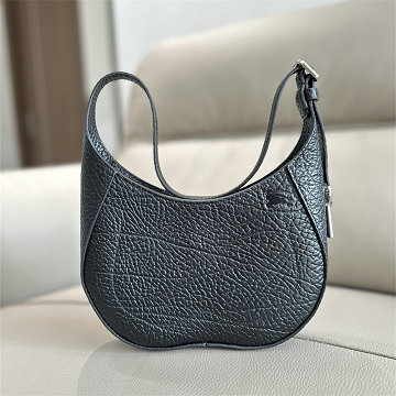 商品名称：バーバリー BURBERRY GH-BR23779SG 2025年新作 ホーボーバッグ ショルダーバッグ レザー