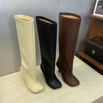 メゾンマルジェラ Maison Margiela 26-MAMJ25002P 2025年新作 ロングブーツ ローヒールシューズ レディースシューズ