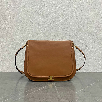 セリーヌ CELINE 2025年新作 123632 ブザス ソフト トリオンフ ショルダーバッグ フラップバッグ メンズ