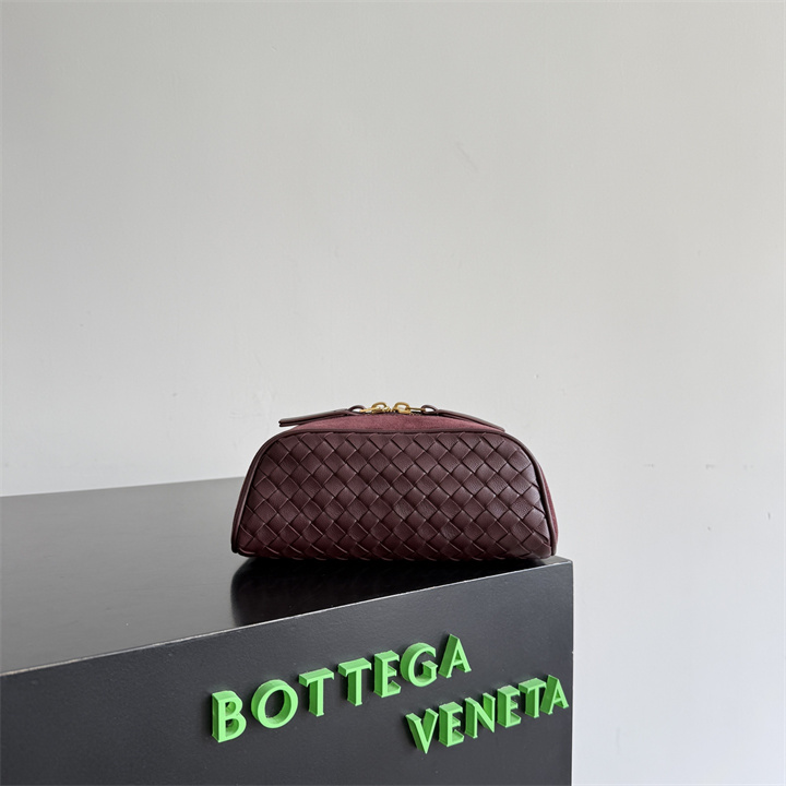 商品名称：ボッテガヴェネタ BOTTEGAVENETA 2026年 スモール ノド ポーチ クラッチバッグ 手持ちかばん