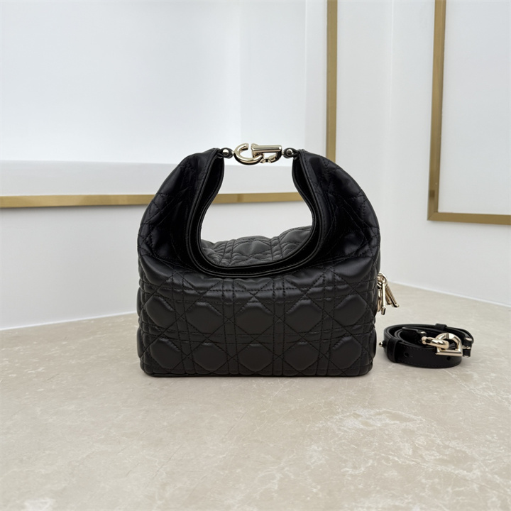 クリスチャンディオール CHRISTIAN DIOR 2026年 トゥジュール ホーボーバッグ ショルダーバッグ レディース