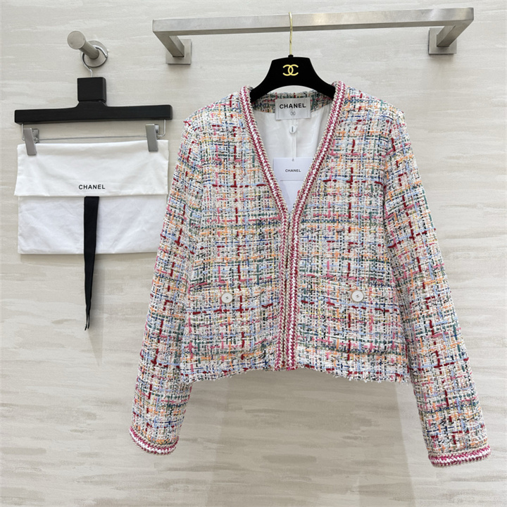 商品名称：シャネル CHANEL 2026年 レディース Vネック ニット カーディガン 長袖 シンプル カジュアル 秋冬 トップス