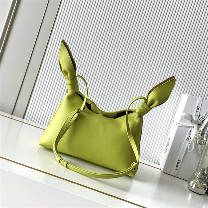 商品名称：ロエベ LOEWE 2026年 スカーフ バッグ ミディアム ショルダーバッグ レディース
