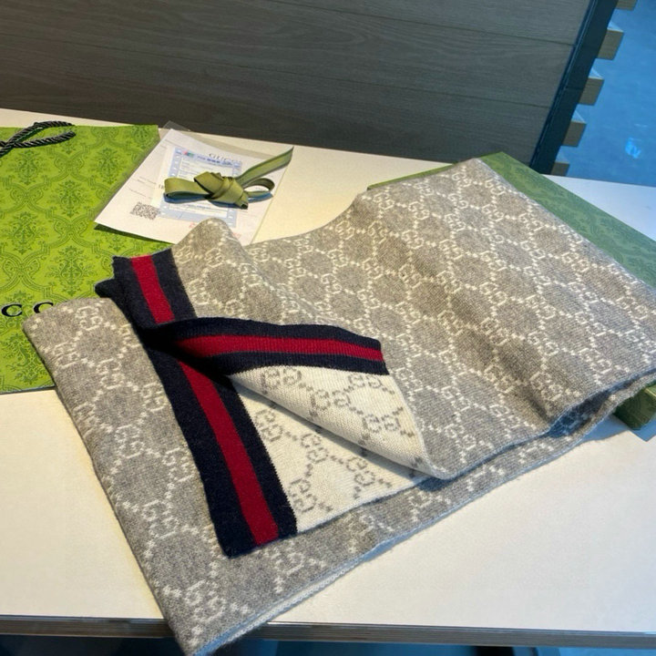 商品名称：グッチ GUCCI 2026年 ロング マフラー ニット帽子 2つセット 秋冬 防寒 保暖 おしゃれ シンプル カジュアル