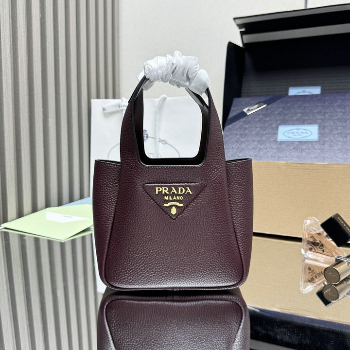 プラダ PRADA 2026年 1BA349 リエゾン ミニ レザー ハンドバッグ トートバッグ カーフレザー レディース