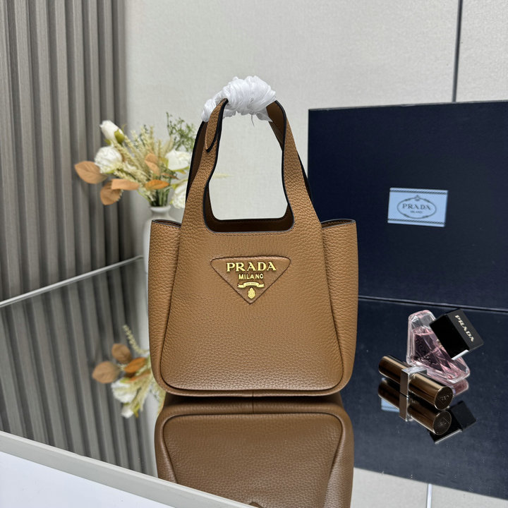 商品名称：プラダ PRADA 2026年 1BA349 リエゾン ミニ レザー ハンドバッグ トートバッグ カーフレザー レディース