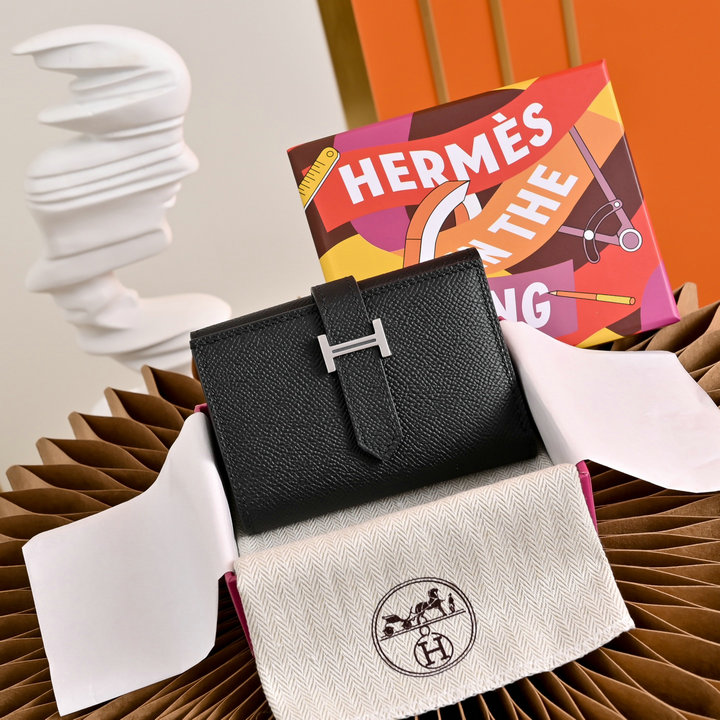 商品名称：エルメス HERMES 2026年 ベアン 三つ折り短財布 カード入れ ヴォーエプソン