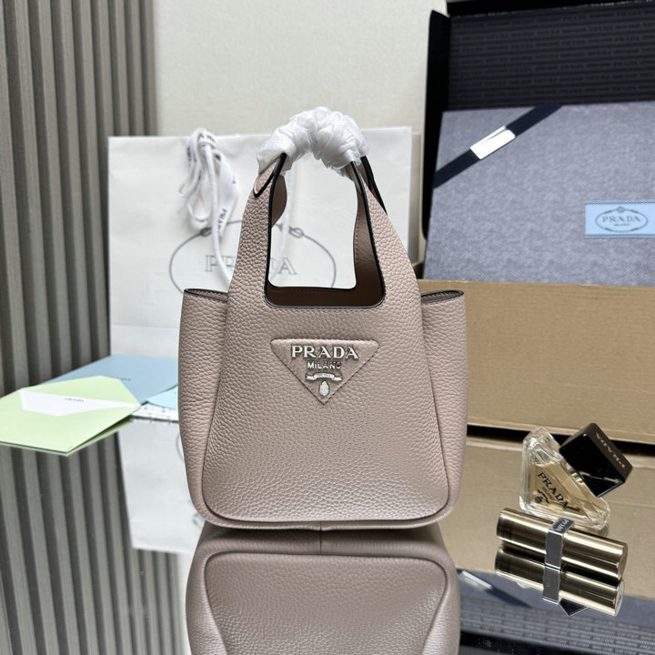 プラダ PRADA 2026年1BA349  リエゾン ミニ レザー ハンドバッグ トートバッグ カーフレザー レディース