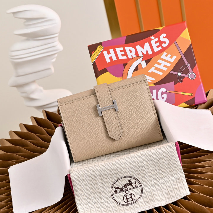 商品名称：エルメス HERMES 2026年 ベアン 三つ折り短財布 カード入れ ヴォーエプソン