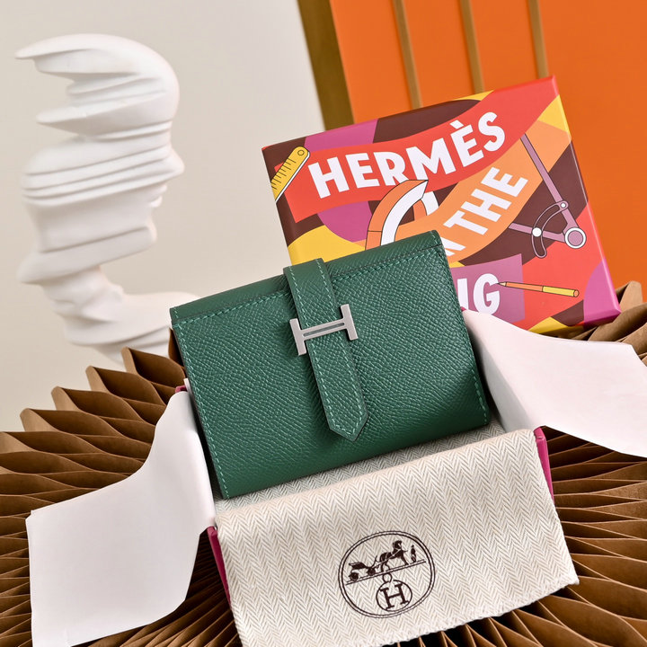 商品名称：エルメス HERMES 2026年 ベアン 三つ折り短財布 カード入れ ヴォーエプソン
