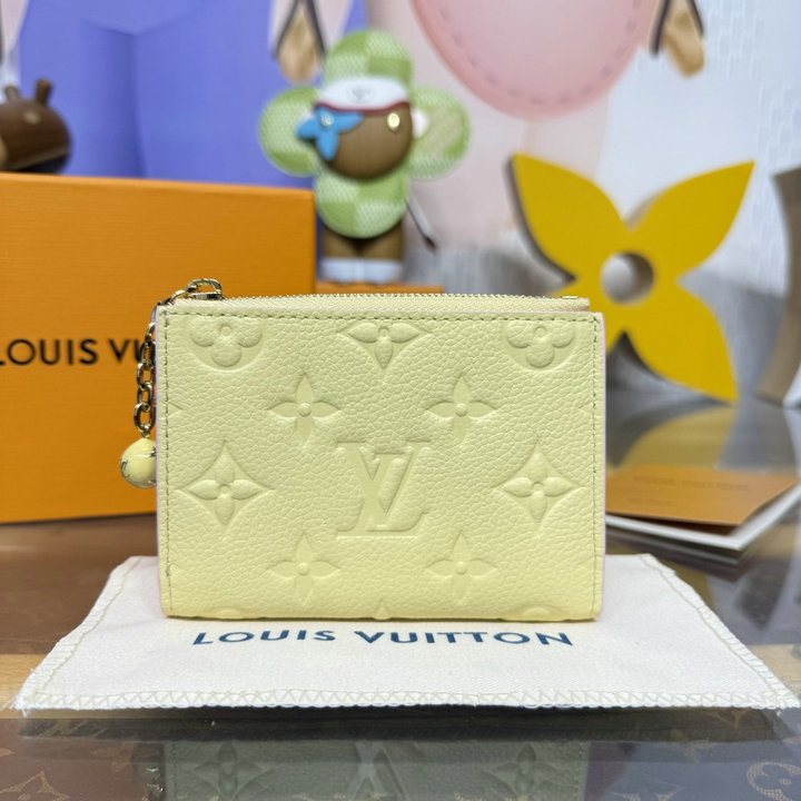 ルイヴィトン LOUISVUITTON 2026年 M29350 ポルトフォイユ リサ 二つ折り短財布 小銭入れ モノグラム アンプラント レザー