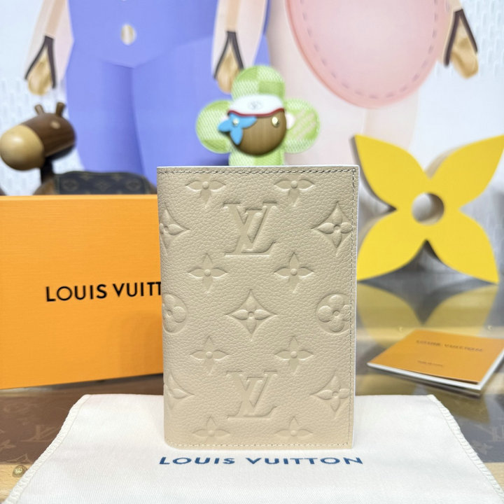 商品名称：ルイヴィトン LOUISVUITTON 2026年 M28991 パスポートカバー クーヴェルテュール パスポール モノグラム アンプラント レザー