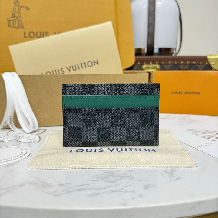 ルイヴィトン LOUISVUITTON 2026年 N40837 カードケース ポルト カルト LV チャーム カードポケット ダミエ グラフィット キャンパス