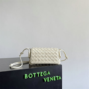 商品名称：ボッテガヴェネタ BOTTEGAVENETA 99-BOV843893BS  2026年新作 ノットゥルノ ショルダーバッグ クラッチバッグ