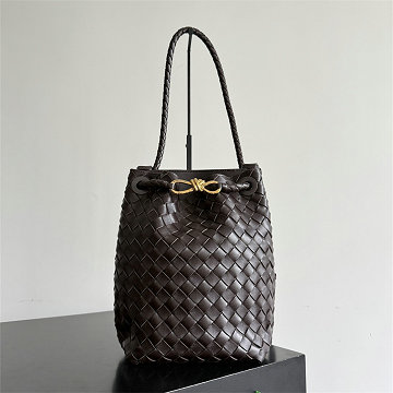 商品名称：ボッテガヴェネタ BOTTEGAVENETA 99-BOV855759SK  2026年新作 アンディアーモ スモール バケットバッグ トートバッグ ハンドバッグ