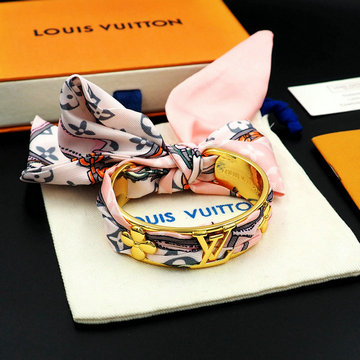 商品名称：ルイヴィトン LOUISVUITTON 2026年新作 ブレスレット LV イニシャル シルク ジュエリー アクセサリー