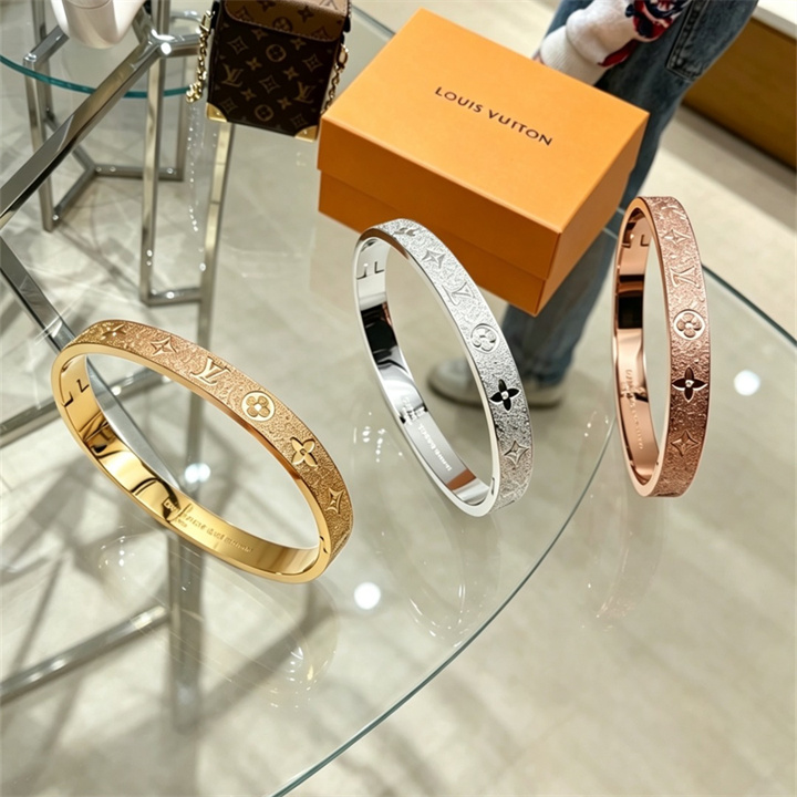 商品名称：ルイヴィトン LOUISVUITTON 2026年新作 ブレスレット LV イニシャル ジュエリー アクセサリー