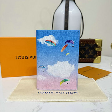商品細詳を見る:ルイヴィトン LOUISVUITTON 2026年 M2A349 パスポートカバー クーヴェルテュール パスポール モノグラム キャンバス