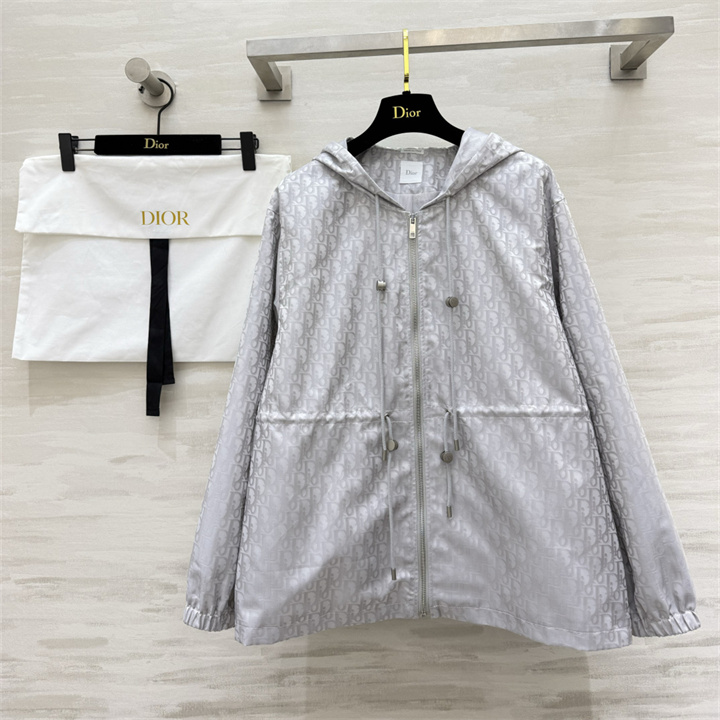 商品名称：クリスチャンディオール CHRISTIAN DIOR 2026年 フーディージャケット ロングスリーブ アウターコート 軽量 レディース